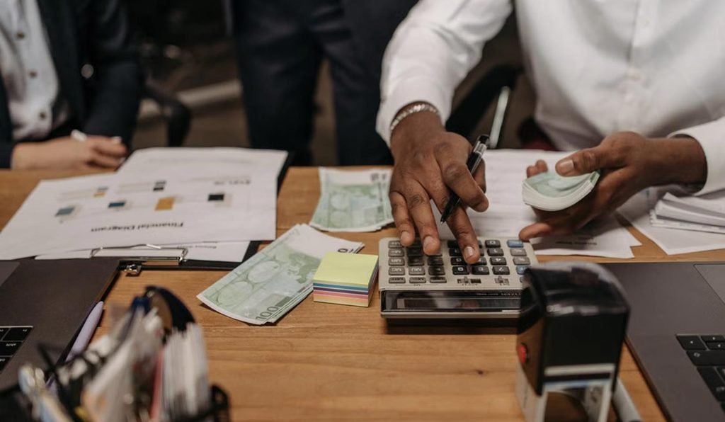 Accountant Jobs in Dubai Salary, Requirements, Career Growth & How to Get Hired